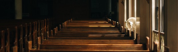 architecture-benches-chapel-133699.jpg